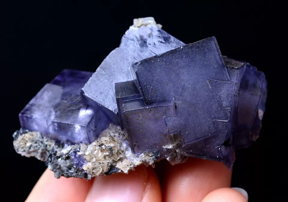 48g TRANSPARENT GEM LEVEL PURPLE CUBE FLUORITE CRYSTAL MINERAL SPECIMEN