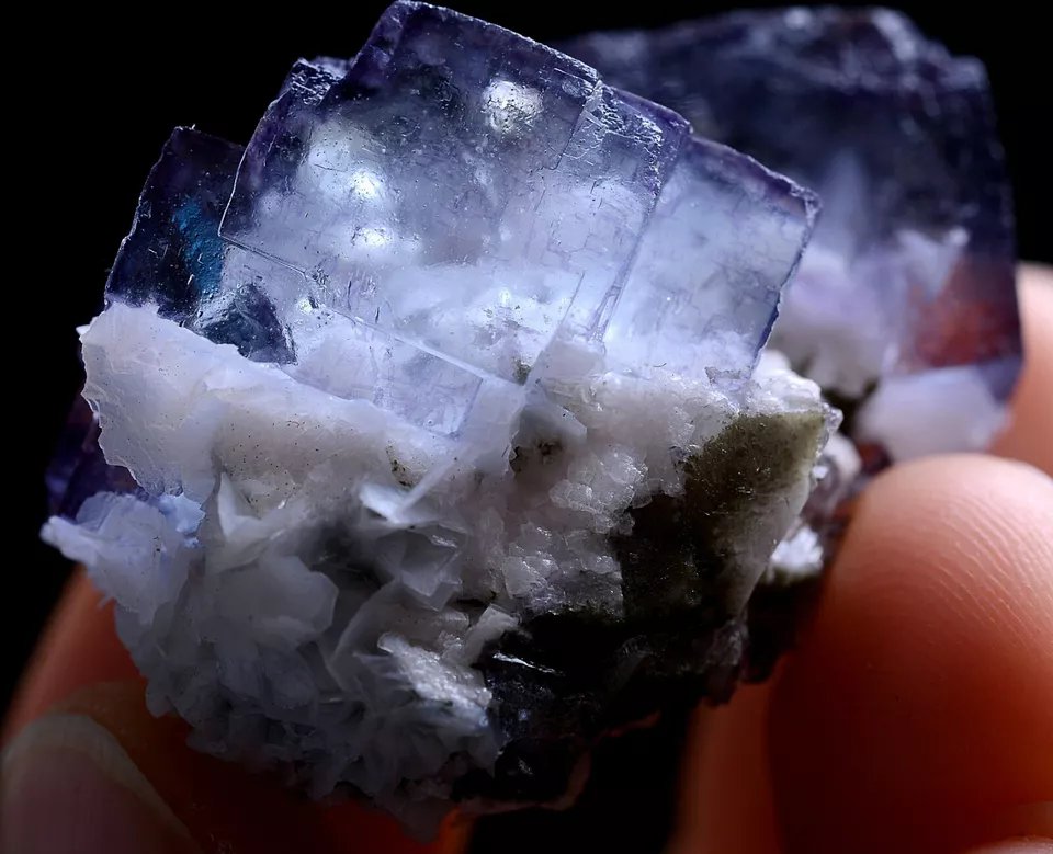 18g Natura Purple FLUORITE & Calcite Mineral Specimen/Yaogangxian  China