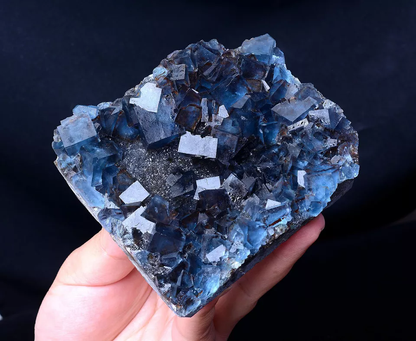 592g Natural Transparent Rare Blue Cube Fluorite Mineral Specimen/ China