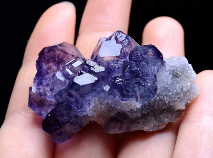 China / Newly DISCOVERED RARE PURPLE FLUORITE CRYSTAL MINERAL SPECIMEN 42.41g