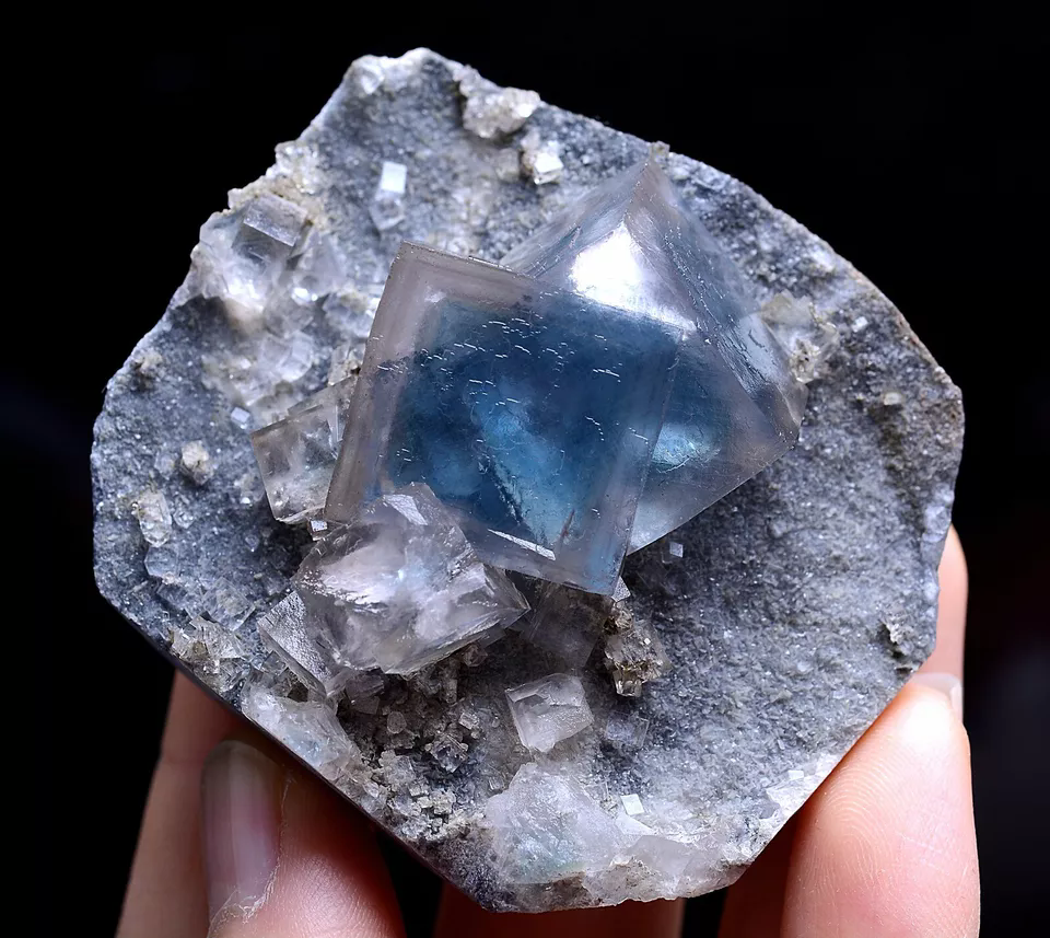 124g New Find Transparent Blue Cube Fluorite Crystal Cluster Mineral  Specimen