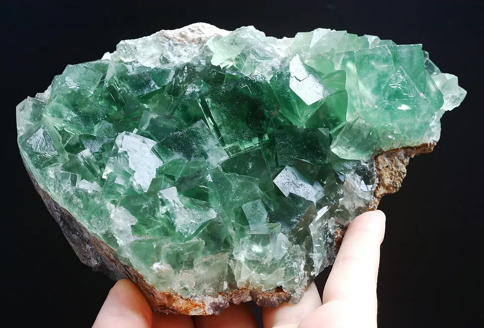 878.5g NATURAL Beauty Green Cubic FLUORITE Crystal Mineral Specimen/China