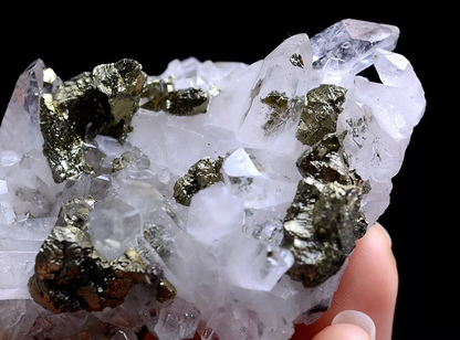 NEWLY DISCOVERED CRYSTAL CLUSTER & CHALCOPYRITE SYMBIOTIC MINERAL SAMPLES  153g