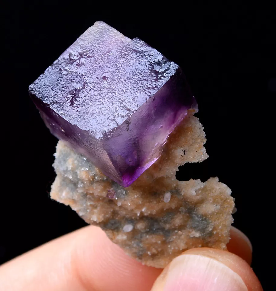 7.51g COLLECTION NEWLY DISCOVERED RARE  PURPLE & RED FLUORITE MINERAL SAMPLES