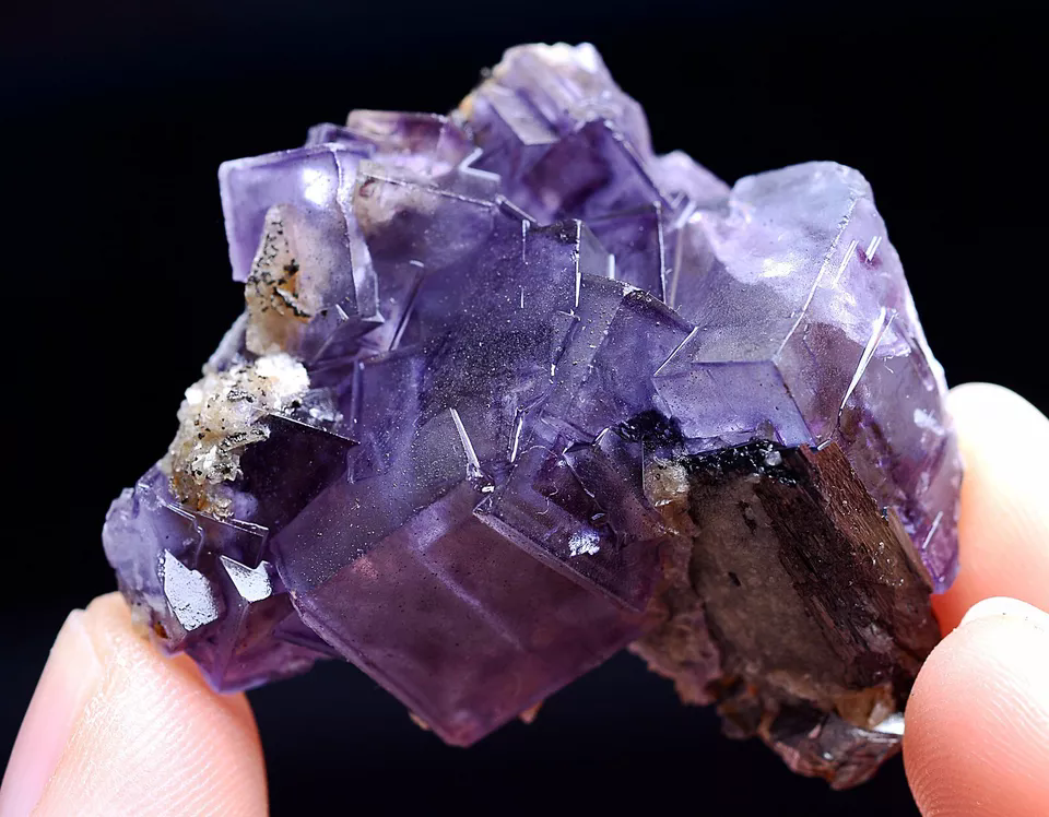 26.g NEWLY DISCOVERED RARE PURPLE FLUORITE MINERAL SAMPLES/Yaogang xian