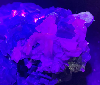 Natural Window Green Fluorite & Pink Fluorescent Calcite Mineral Specimen 377g