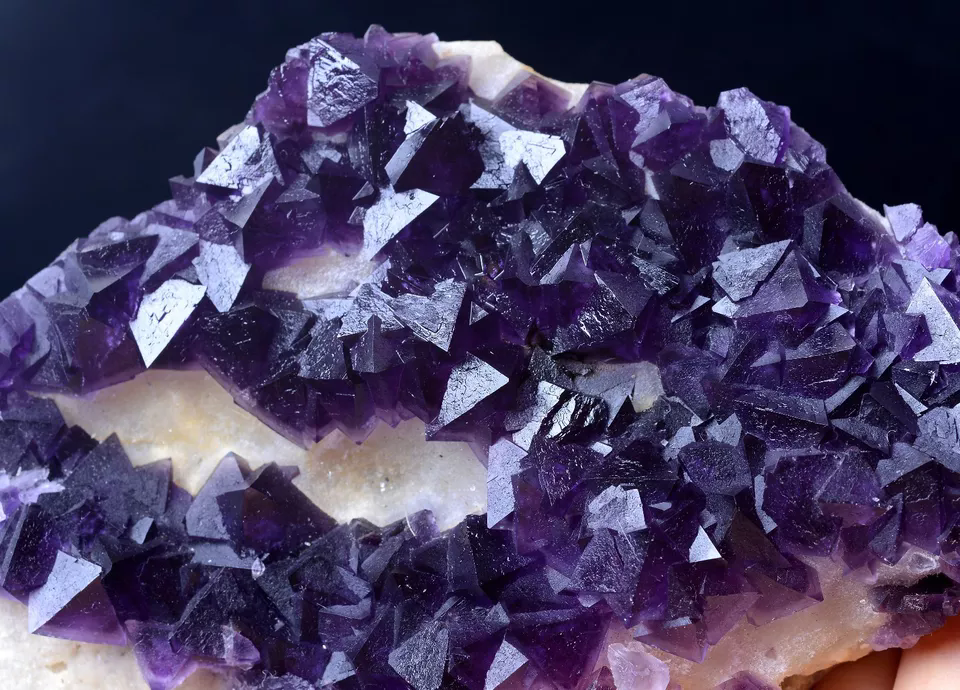 MUSEUM COLLECTION NEWLY DISCOVERED RARE PURPLE FLUORITE MINERAL SAMPLES 315.80g