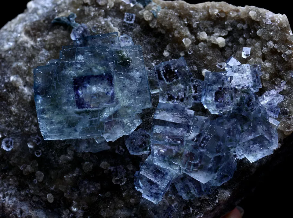 248g Natural RARE CLEAR BLUE FLUORITE MINERAL SAMPLES/ YaoGangXian China