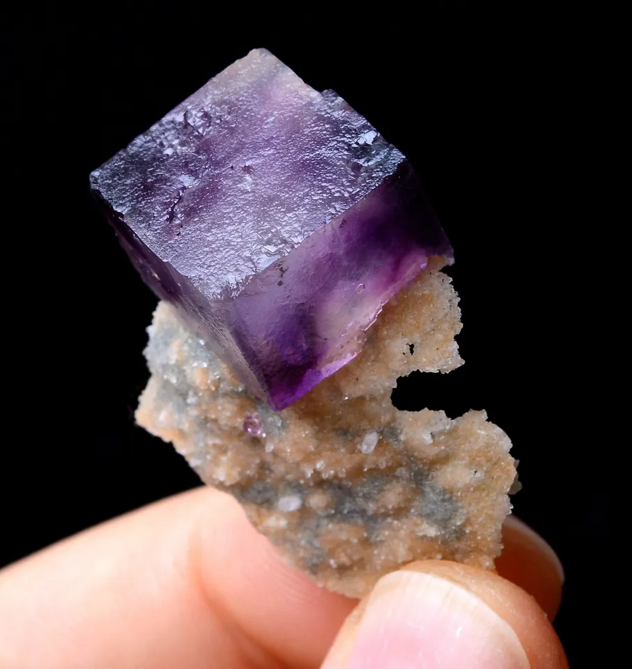 7.51g COLLECTION NEWLY DISCOVERED RARE  PURPLE & RED FLUORITE MINERAL SAMPLES