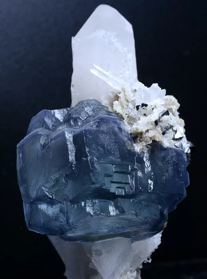 523gNATURAL COMPLETE RARE CLEAR Blue FLUORITE MINERAL SAMPLES/Yaogangxian China