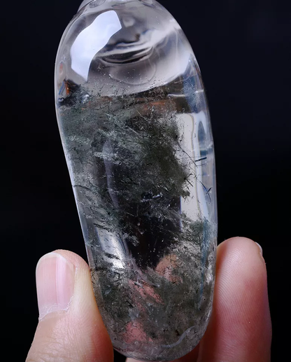 91.74g  RARE VARIETY OF HEALING TREAT NATURAL GREEN TOURMALINE CRYSTAL  PENDANT