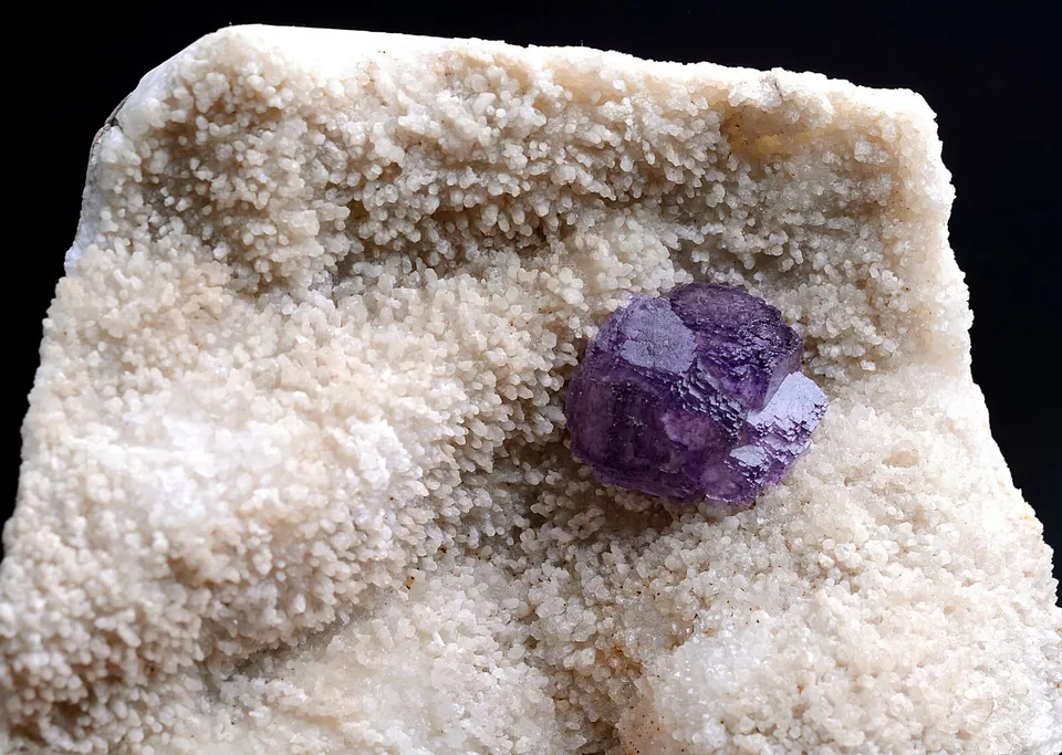 NATURAL COMPLETE RARE PURPLE CUBIC FLUORITE CRYSTAL MINERAL SPECIMEN 456g