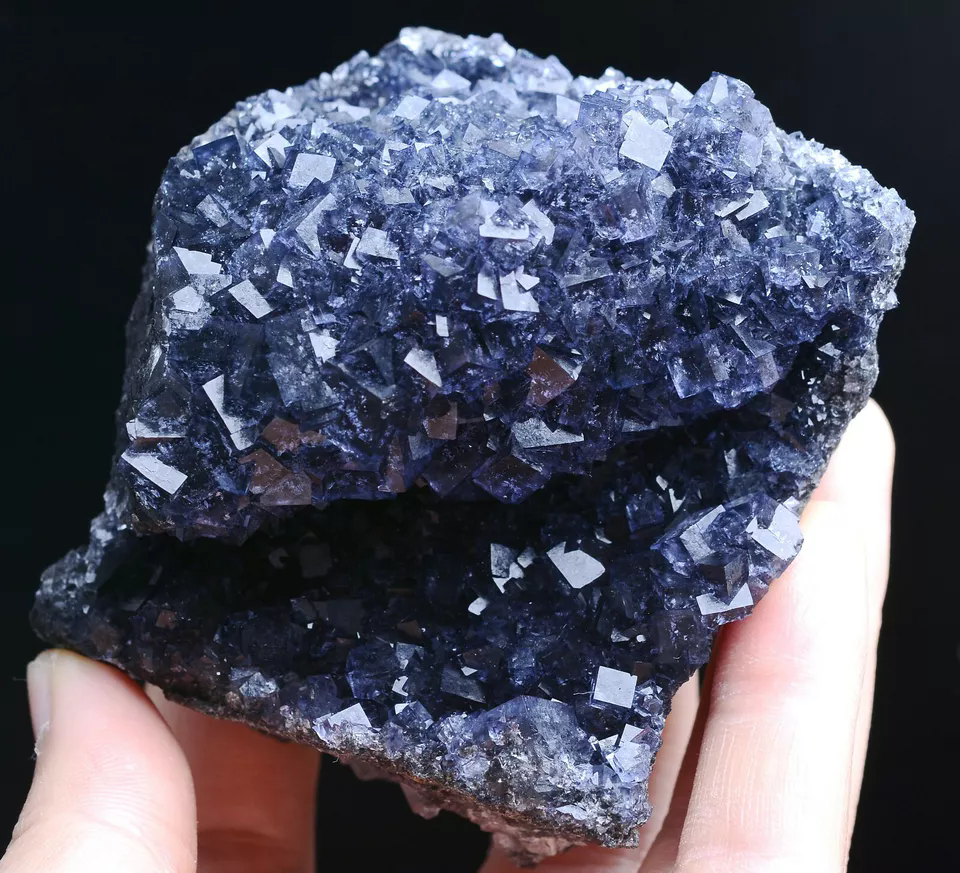 381g Natural Complete Blue Fluorite Crystal Mineral Specimen/Yaogangxian China