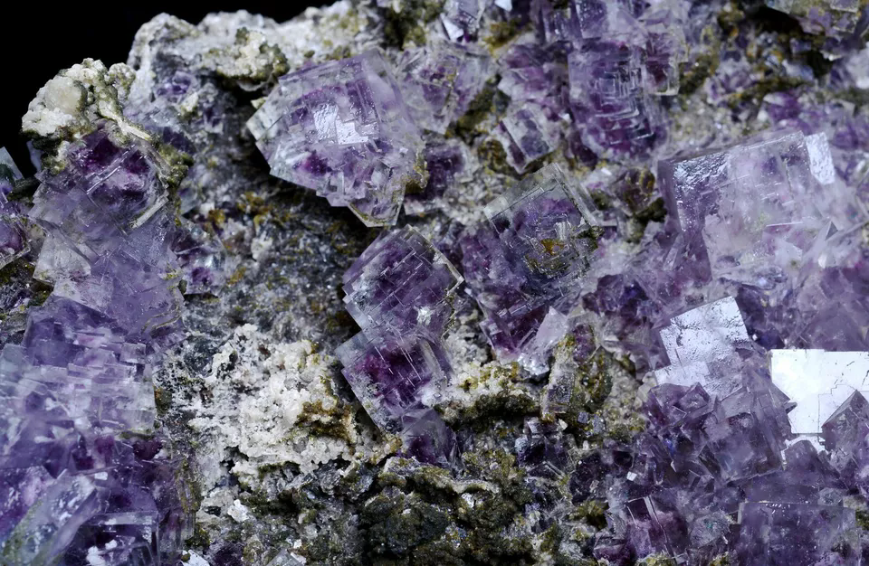 1084g Natural Window Purple Fluorite Arsenopyrite Mineral Specimen/ Yaogangxian