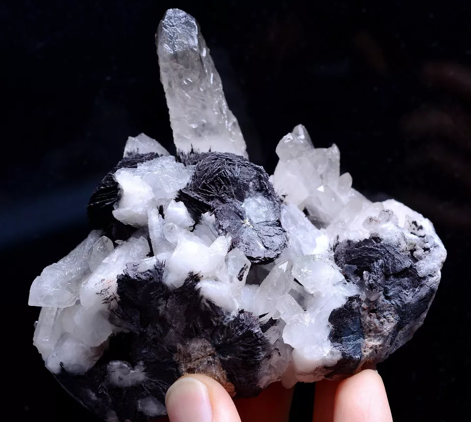 483.0g Natural White Crystal Cluster & Flower Shape Specularite Mineral Specimen