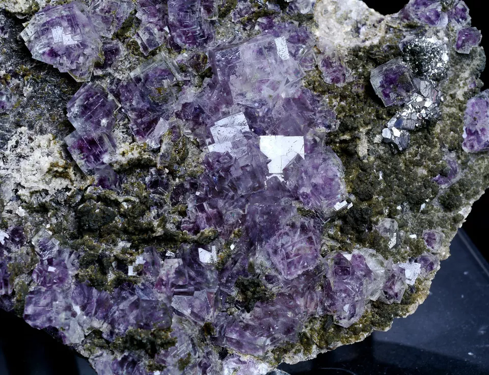 1084g Natural Window Purple Fluorite Arsenopyrite Mineral Specimen/ Yaogangxian