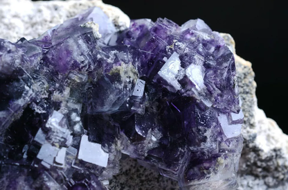 106g Natural Phantom Window Purple Fluorite Mineral Specimen/ Yaogangxian China