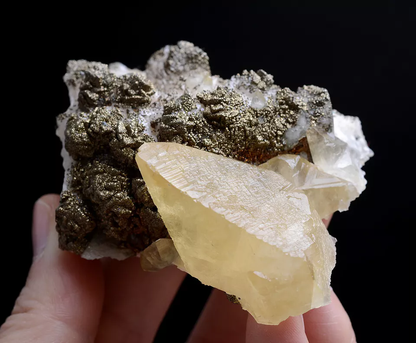 123g Natural Pink Fluorescent Yellow Calcite Pyrite Mineral Specimen/China