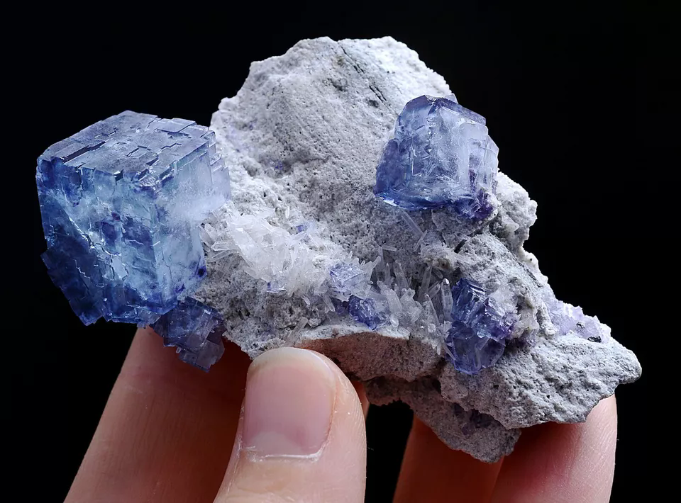 72.2g  Natural BLUE CUBIC FLUORITE CRYSTAL MINERAL SPECIMEN/Yaogangxian  China