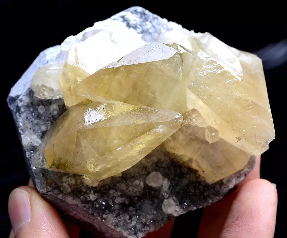 144g Natural Perfect Dipyramidal Yellow Calcite CLUSTER Mineral Specimen/China