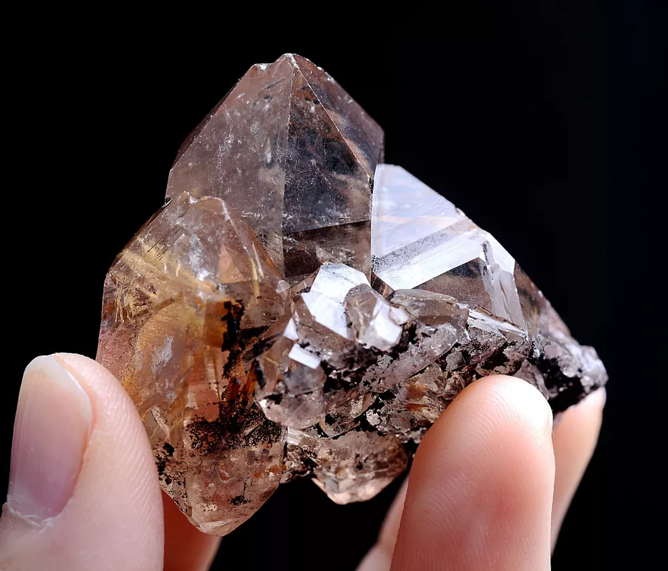 46gNatural Transparent Gold Rutilated Skeletal Quartz Crystal Mineral Specimens