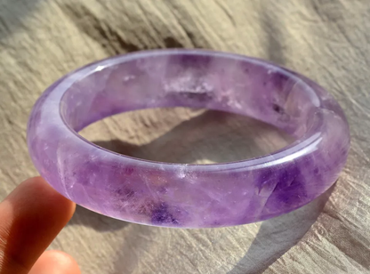 Natural Lavender Amethyst Crystal Woman Treatment Bangle Inner Diameter 59mm