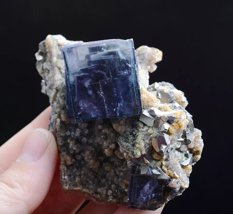 120gNatural Window Purple Fluorite & Arsenopyrite Mineral Specimen/ Yaogangxian