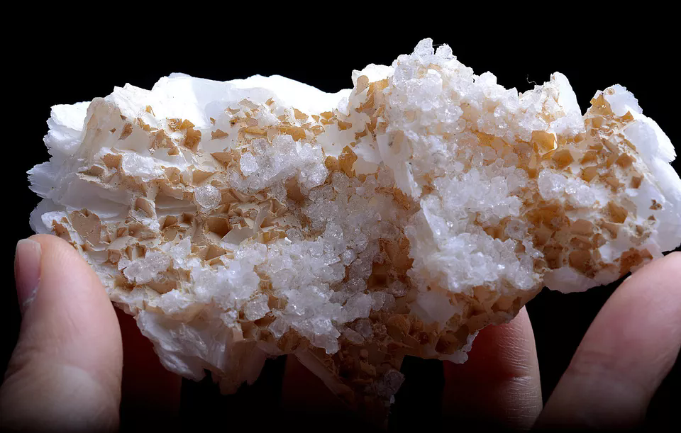 78.g New Find Natural Rare White Ladder-Like Calcite & Crystal Mineral Specimen