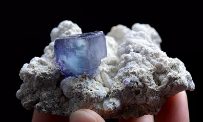 124g Natural Phantom Purple Cube Fluorite Mineral Specimen/ Yaogangxian  China