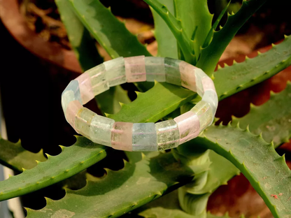 57mmNatural Colorful Morganite Gemstone Lady Cure Elastic Bangle Inner Diameter