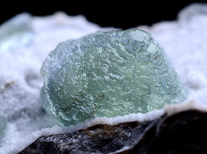 135g Natural Octahedral Independent Granular Green Fluorite Mineral  Specimen