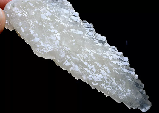 85g Natural “Angel Wings” White Calcite Green Crystal Mineral Specimen/  China