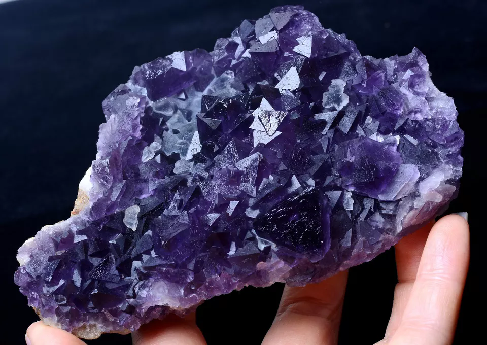 486g Newly DISCOVERED RARE PURPLE FLUORITE CRYSTAL MINERAL SPECIMEN/China