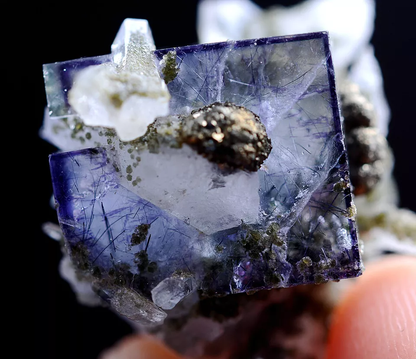 5.6gNatural Bismuthinite Purple FLUORITE & Pyrite Mineral Specimen/Yaogangxian