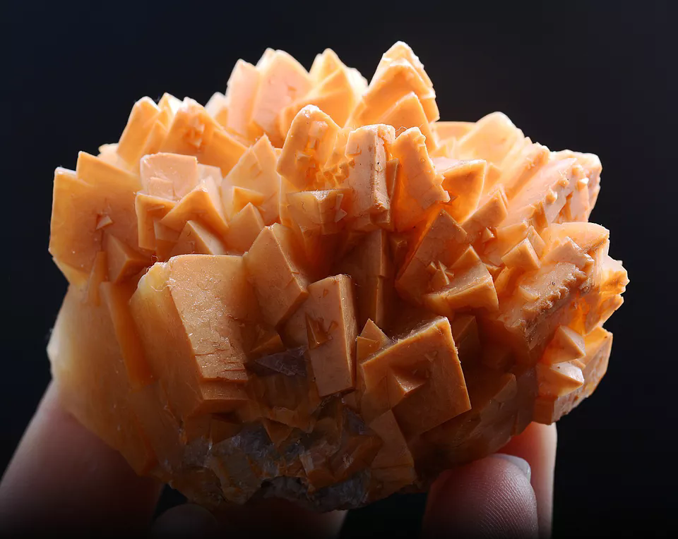 9Pcs Natural Cheap Wholesale Rare Yellow Calcite Mineral Specimen/China