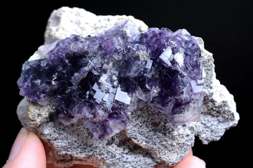 106g Natural Phantom Window Purple Fluorite Mineral Specimen/ Yaogangxian China