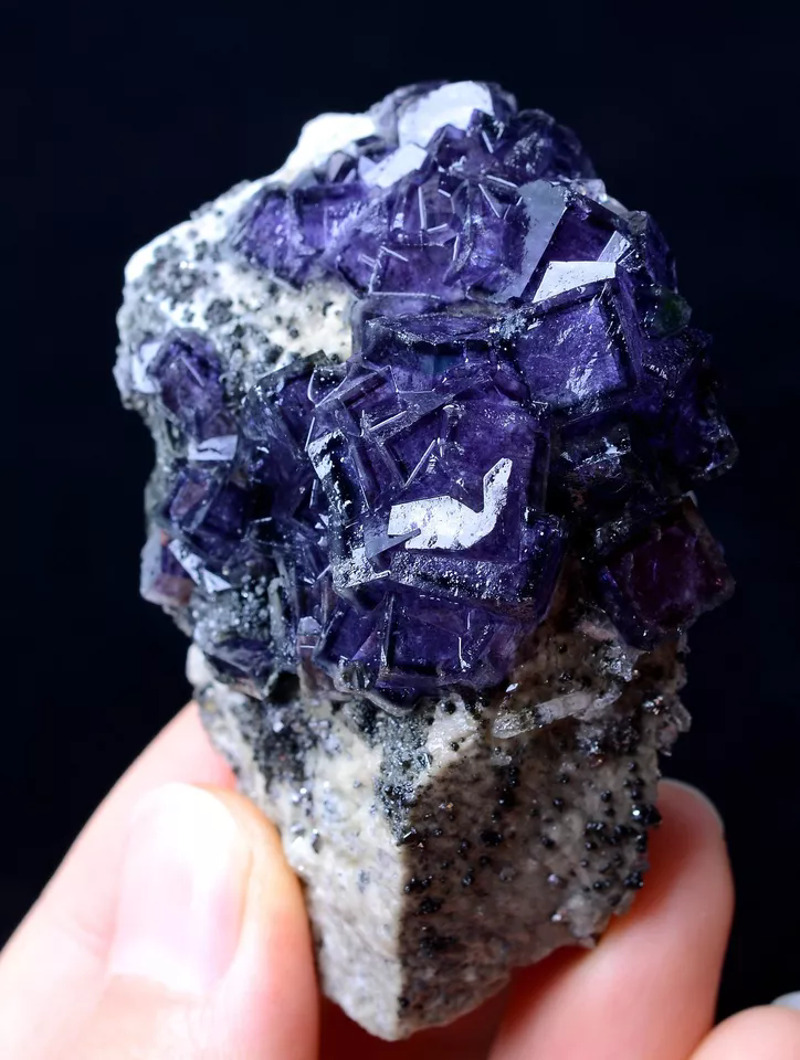 103g BEAUTY TRANSPARENT GEM LEVEL PURPLE FLUORITE CRYSTAL MINERAL SPECIMEN