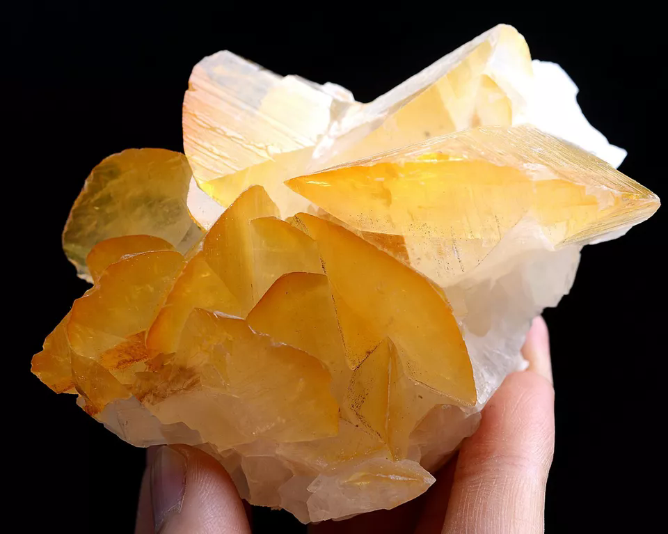 257.50g New Varieties Natural Fluorescent Yellow Calcite Mineral Specimen/Hunan