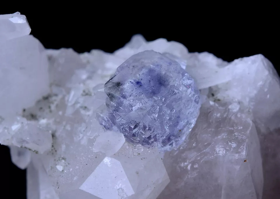 73.52g NEWLY DISCOVERED RARE PURPLE FLUORITE &CRYSTAL SYMBIOTIC MINERAL SAMPLES