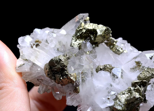 NEWLY DISCOVERED CRYSTAL CLUSTER & CHALCOPYRITE SYMBIOTIC MINERAL SAMPLES  153g