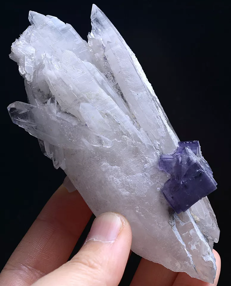 174gNatural Complete Purple Fluorite Crystal Mineral Specimen/Yaogangxian  China