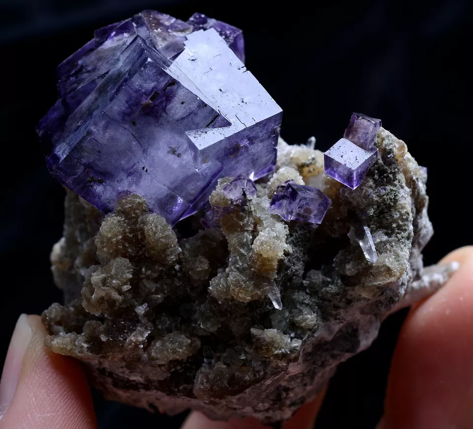 85g Natural COMPLETE PURPLE & Blue FLUORITE MINERAL SAMPLES/YaoGangXian China