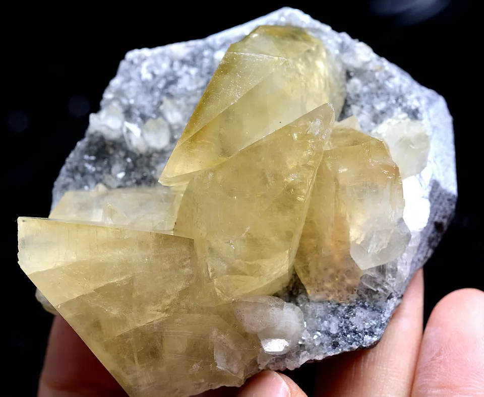 144g Natural Perfect Dipyramidal Yellow Calcite CLUSTER Mineral Specimen/China