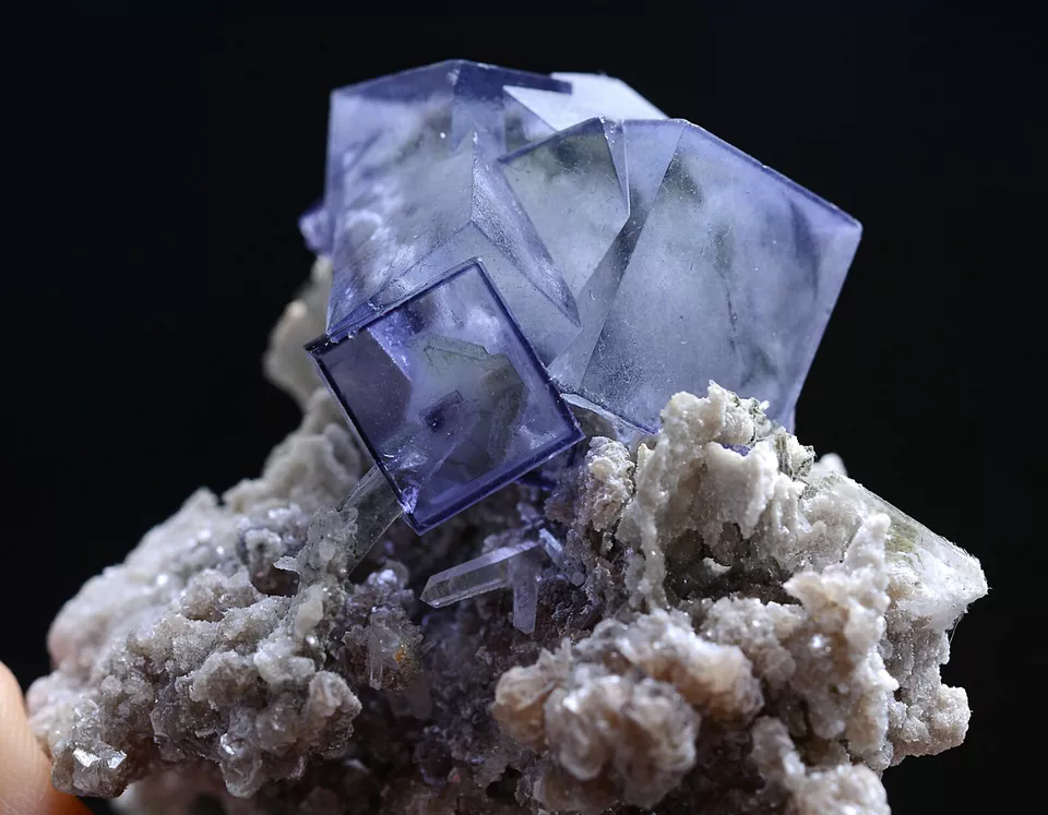 68g Natural Purple Window Fluorite & Arsenopyrite Mineral Specimen/Yaogangxian