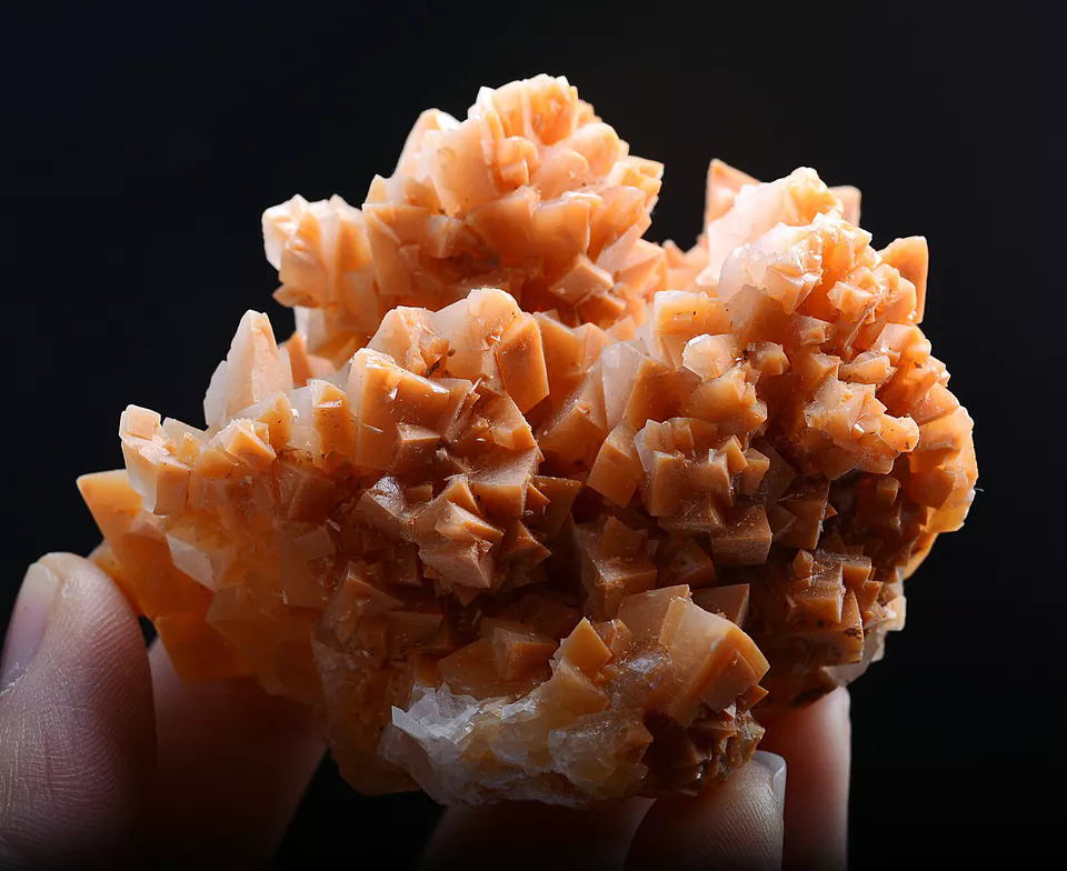 9Pcs Natural Cheap Wholesale Rare Yellow Calcite Mineral Specimen/China