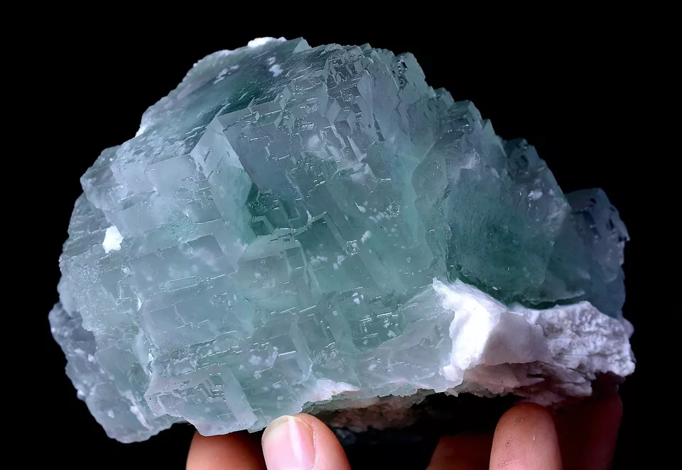 785.0g Newly DISCOVERED RARE GREEN CUBE FLUORITE CRYSTAL MINERAL SPECIMEN/ China