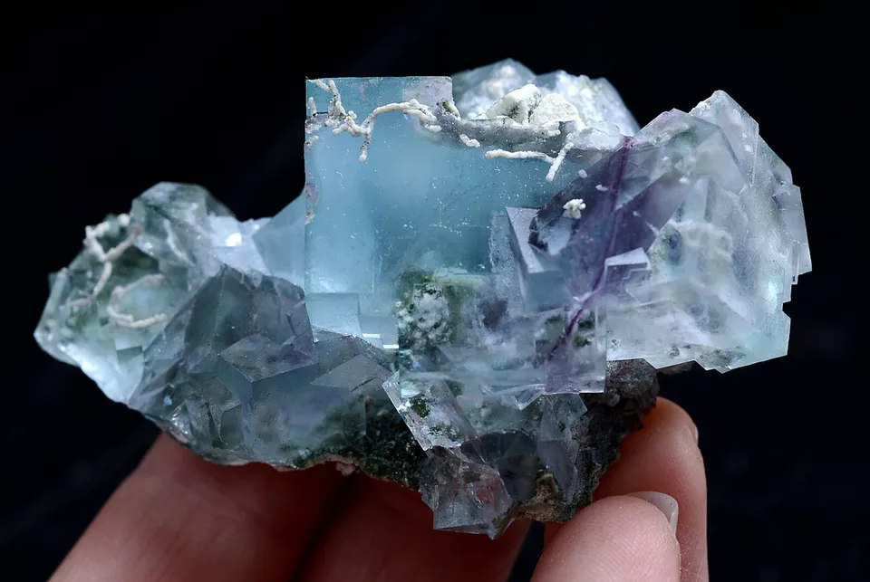 72g Natural Blue And White porcelain Fluorite Mineral Specimen /Yaogangxian