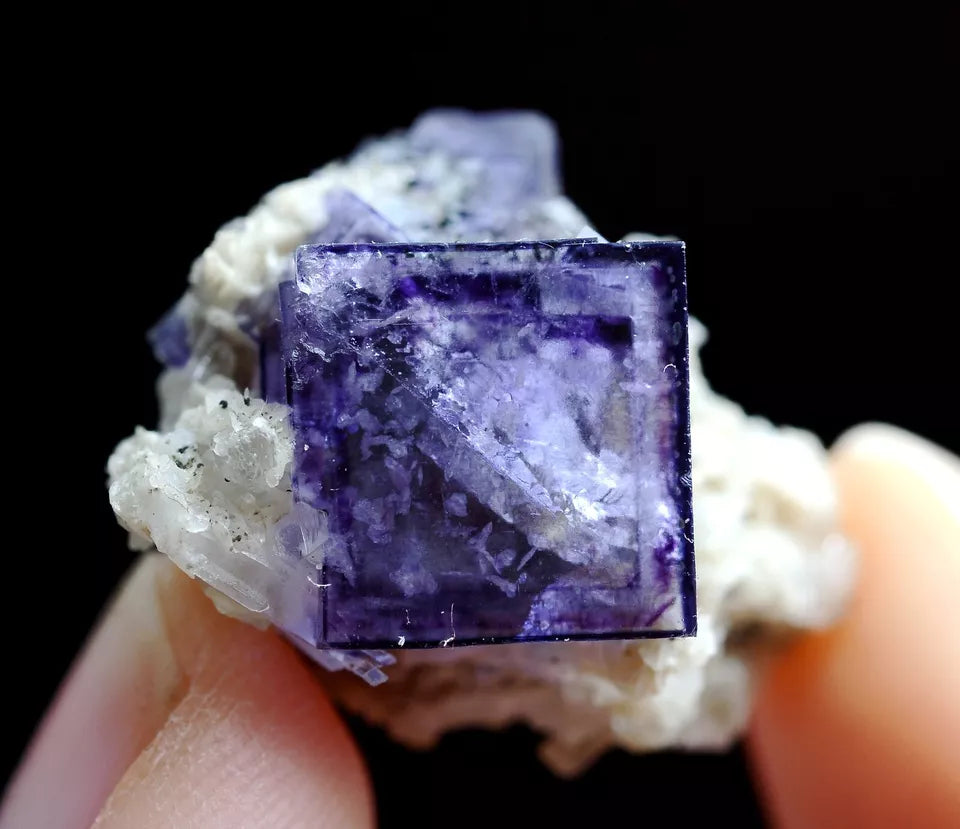 5.7g Natural Clear Phantom Purple FLUORITE Mineral Specimen /Yaogangxian China