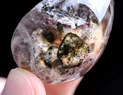 23gNatural Clear Red Ghost Phantom Quartz Crystal Men And Women Pendant Healing