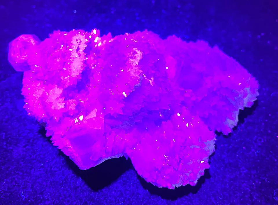 184.50g Natural Rare Beauty Pink Fluorescent Calcite Mineral Specimen/China